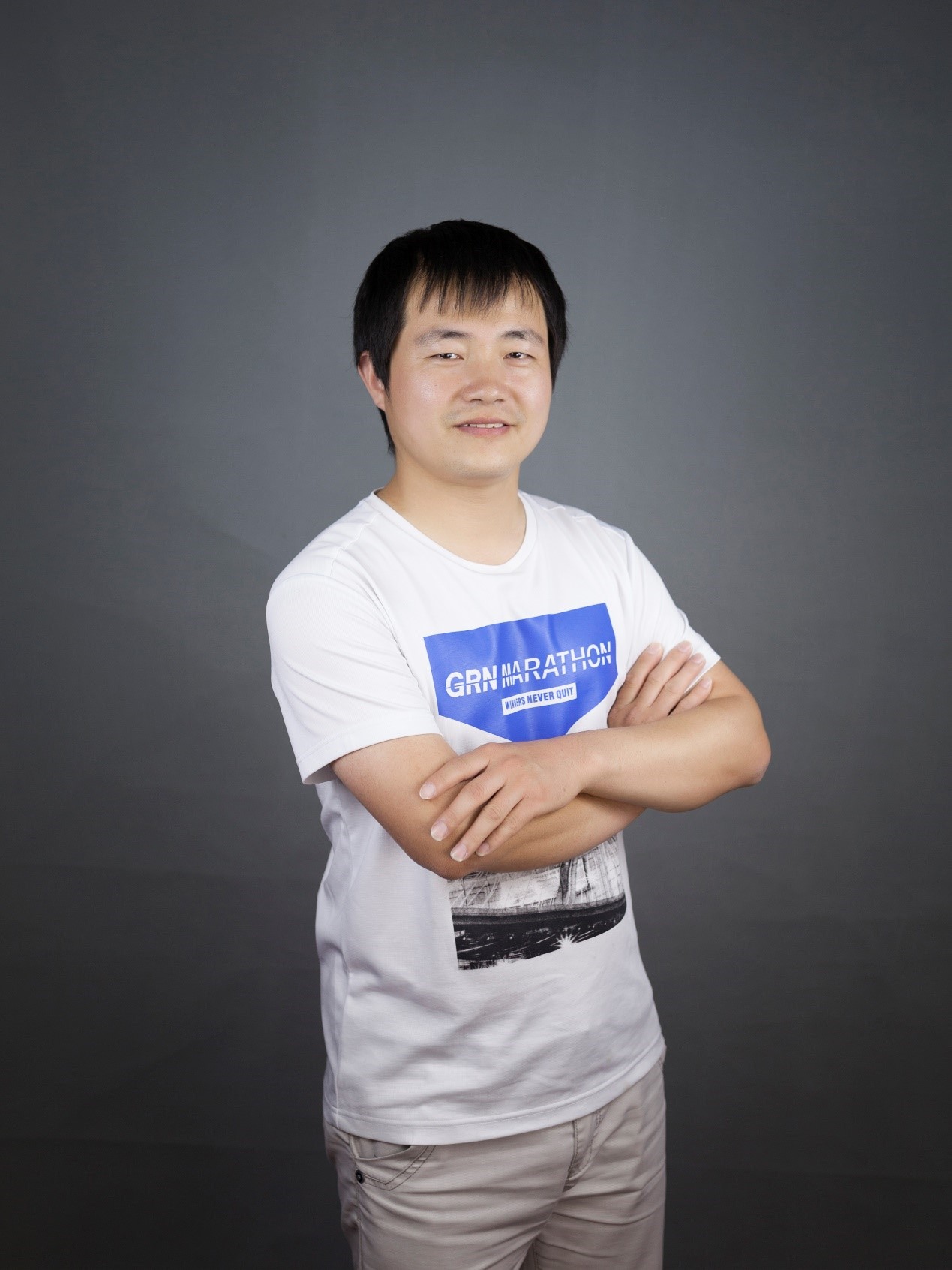 李浩桢照片