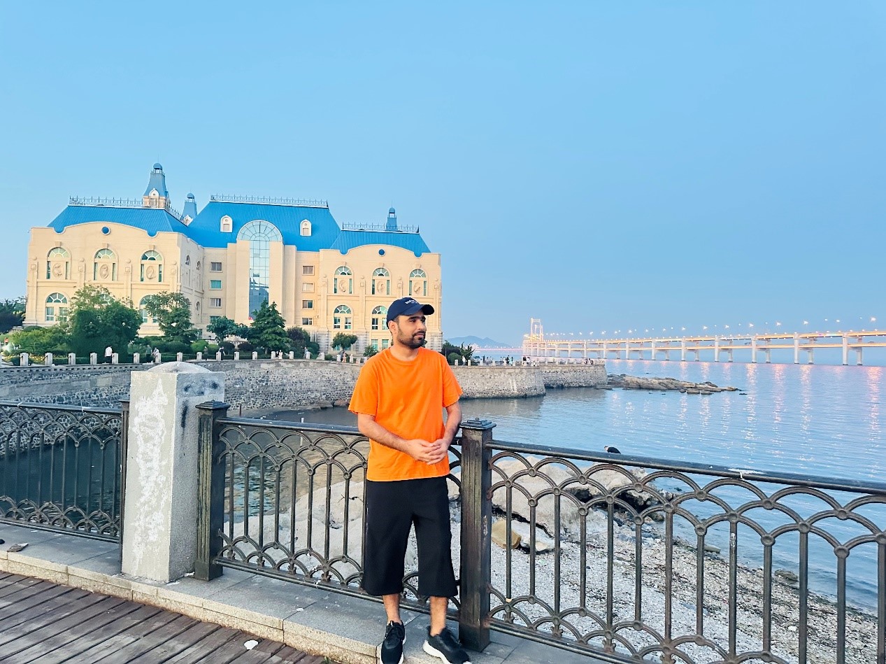 李浩桢照片